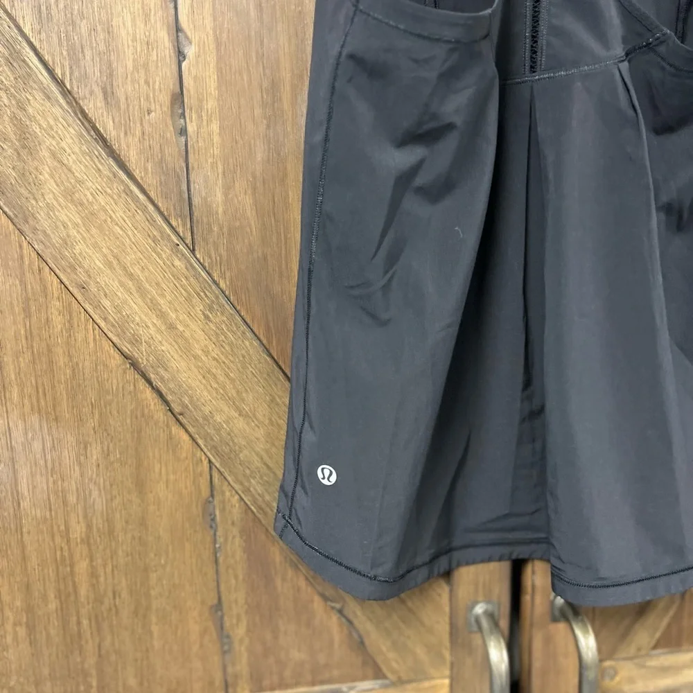 Lululemon Athletic Lightened Up Singlet Gym Tank Black Size 6
